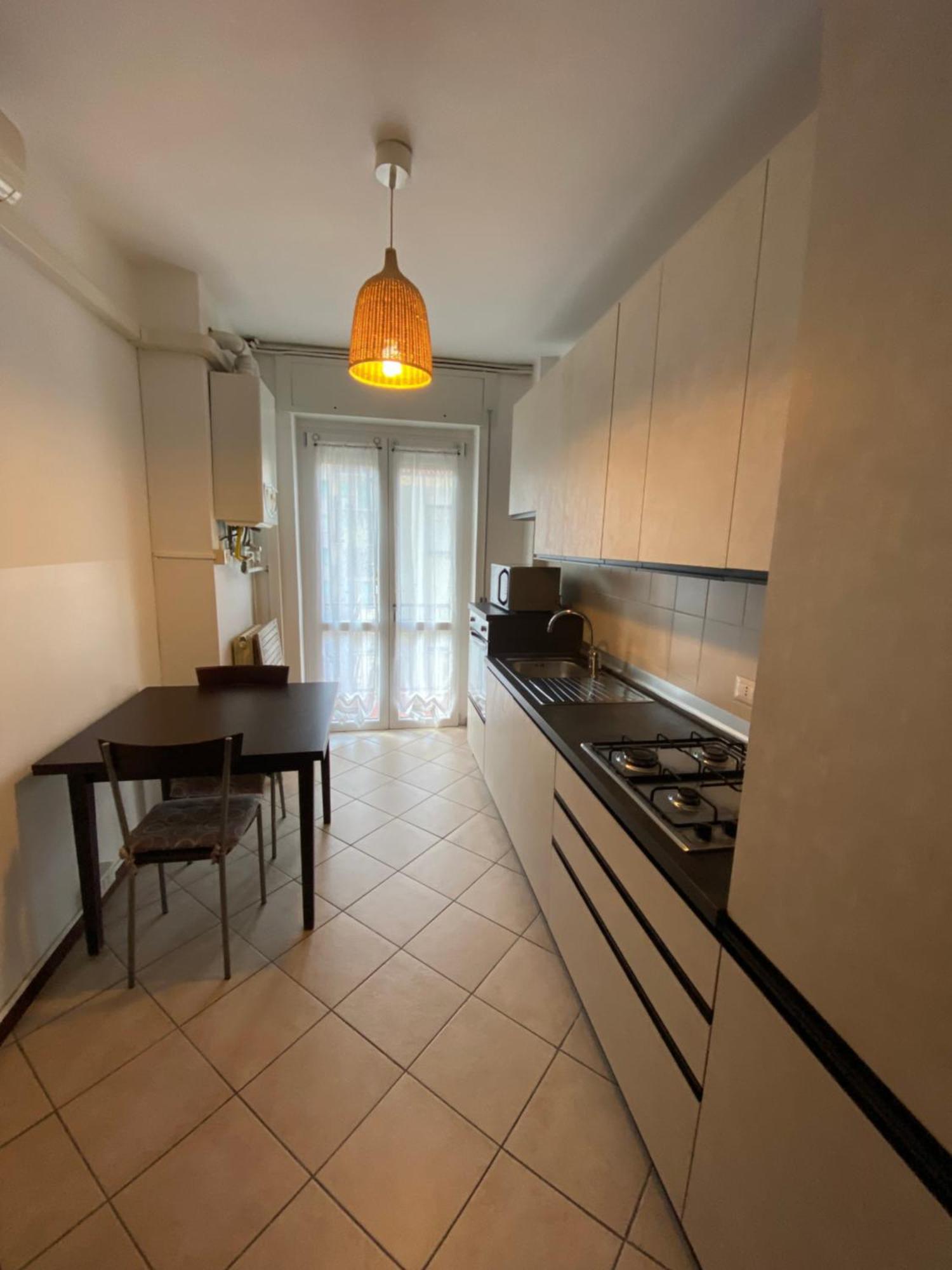 Cozy Lake Como Apartments วัลมาเดรรา ภายนอก รูปภาพ