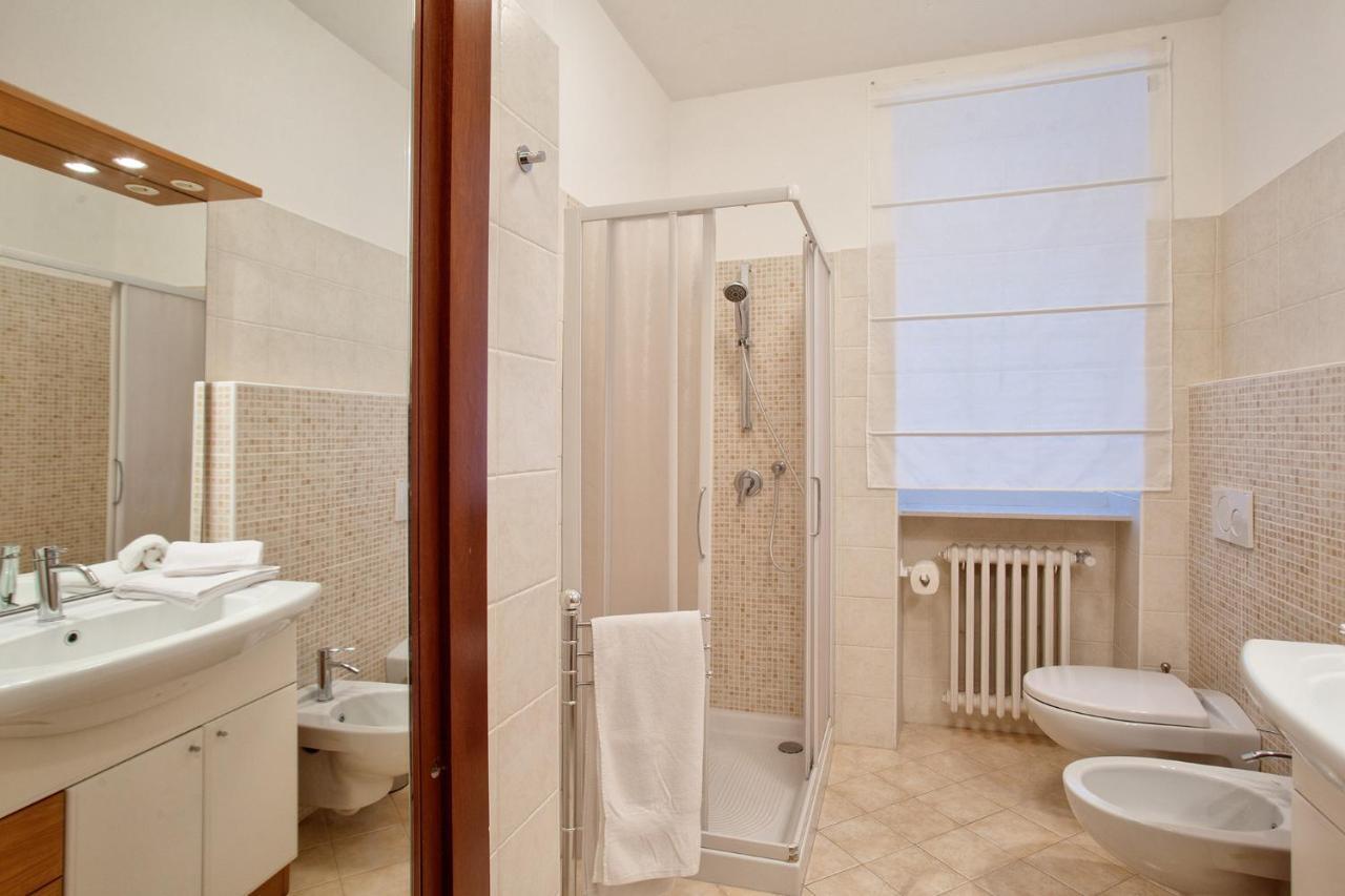 Cozy Lake Como Apartments วัลมาเดรรา ภายนอก รูปภาพ